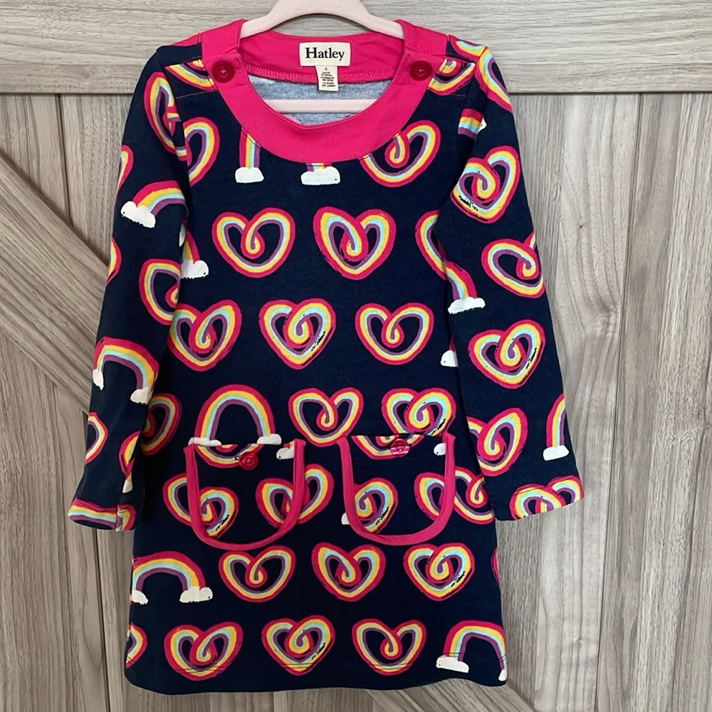 Hatley toddler girl size 4 long sleeve navy and rainbow dress with pockets.